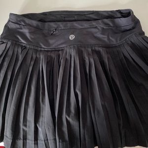 Lululemon flowy discontinued skirt